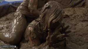 mud-wrestling-ep24-cassie-vs-rhian_21.jp