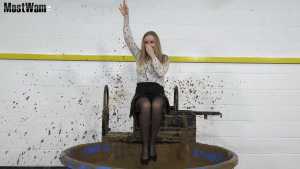 muddunk-episode-10-cassie-and-sky_11.jpg