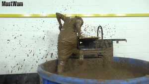 muddunk-episode-18-georgina-and-cassie_1