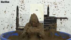 muddunk-episode-7-cassie_7.jpg