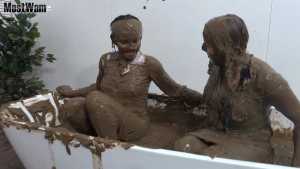 why-not-mud-bath--cassie--corrine_18.jpg